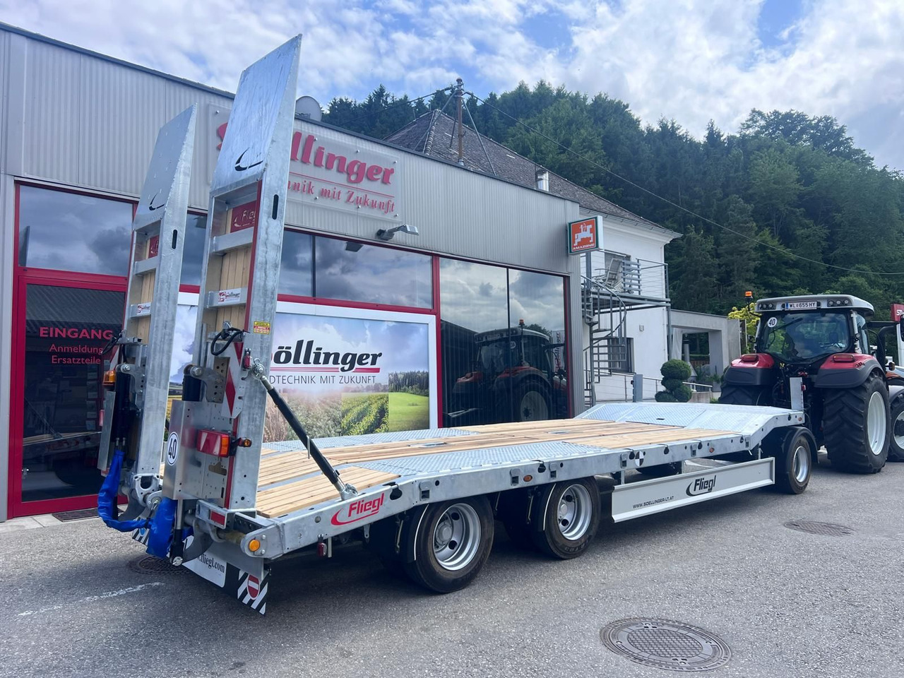 Fliegl Fliegl Tieflader DTL 300 AGRAR - Apuvaunu perävaunu: kuva Fliegl Fliegl Tieflader DTL 300 AGRAR - Apuvaunu perävaunu Fliegl Fliegl Tieflader DTL 300 AGRAR - Apuvaunu perävaunu: kuva Fliegl Fliegl Tieflader DTL 300 AGRAR - Apuvaunu perävaunu