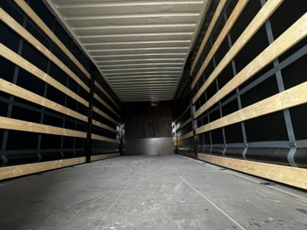 Krone Heck mit Portaltüren - Vaihtokori - pressukapelli: kuva  Krone Heck mit Portaltüren - Vaihtokori - pressukapelli Krone Heck mit Portaltüren - Vaihtokori - pressukapelli: kuva  Krone Heck mit Portaltüren - Vaihtokori - pressukapelli