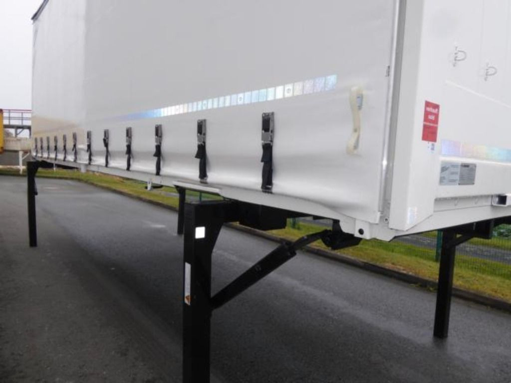 Krone Heck mit Portaltüren - Vaihtokori - pressukapelli: kuva  Krone Heck mit Portaltüren - Vaihtokori - pressukapelli Krone Heck mit Portaltüren - Vaihtokori - pressukapelli: kuva  Krone Heck mit Portaltüren - Vaihtokori - pressukapelli