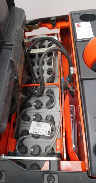 Linde D 14 AP 133 - Pinoamistrukki: kuva Linde D 14 AP 133 - Pinoamistrukki Linde D 14 AP 133 - Pinoamistrukki: kuva Linde D 14 AP 133 - Pinoamistrukki