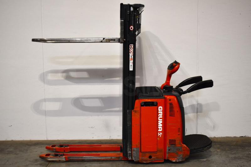 Linde D 14 AP 133 - Pinoamistrukki: kuva Linde D 14 AP 133 - Pinoamistrukki Linde D 14 AP 133 - Pinoamistrukki: kuva Linde D 14 AP 133 - Pinoamistrukki
