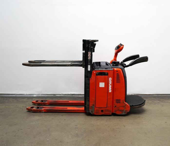 Linde D 14 AP 133 - Pinoamistrukki: kuva Linde D 14 AP 133 - Pinoamistrukki Linde D 14 AP 133 - Pinoamistrukki: kuva Linde D 14 AP 133 - Pinoamistrukki