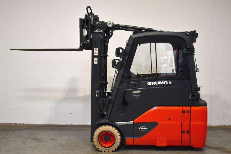 Linde E 18 L EVO 386-02 - Sähkötrukki: kuva Linde E 18 L EVO 386-02 - Sähkötrukki Linde E 18 L EVO 386-02 - Sähkötrukki: kuva Linde E 18 L EVO 386-02 - Sähkötrukki