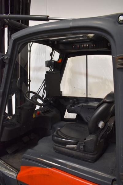 Linde E 20 L EVO 386-02 - Sähkötrukki: kuva Linde E 20 L EVO 386-02 - Sähkötrukki Linde E 20 L EVO 386-02 - Sähkötrukki: kuva Linde E 20 L EVO 386-02 - Sähkötrukki