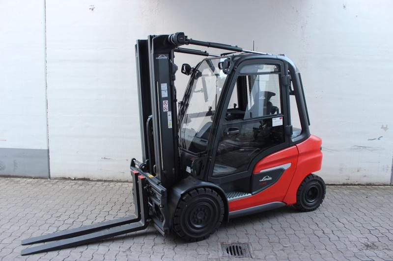 Dieseltrukki Linde H 35 D 1202: kuva Dieseltrukki Linde H 35 D 1202