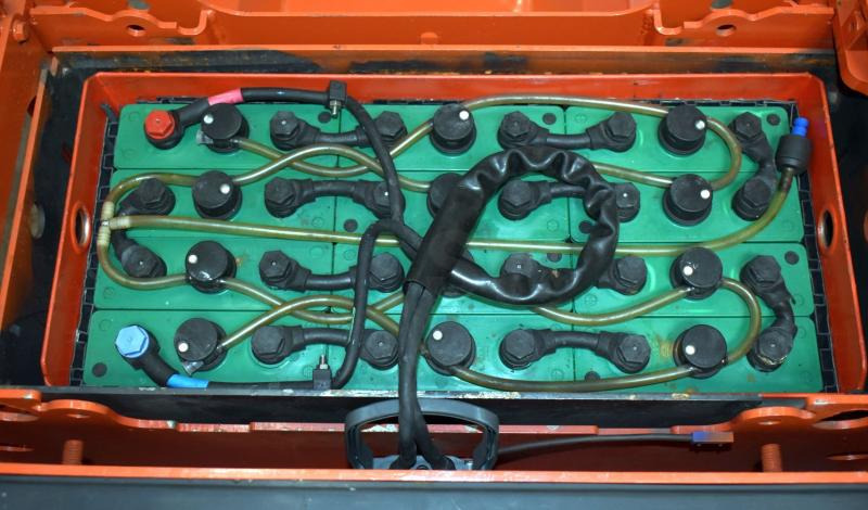 Linde L 12 AC 1170 - Pinoamistrukki: kuva Linde L 12 AC 1170 - Pinoamistrukki Linde L 12 AC 1170 - Pinoamistrukki: kuva Linde L 12 AC 1170 - Pinoamistrukki