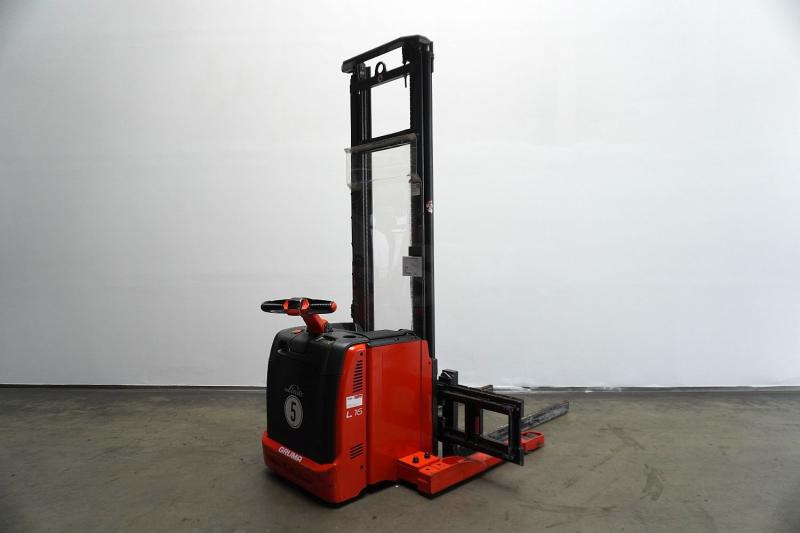 Linde L 16 AS 131 - Pinoamistrukki: kuva Linde L 16 AS 131 - Pinoamistrukki Linde L 16 AS 131 - Pinoamistrukki: kuva Linde L 16 AS 131 - Pinoamistrukki
