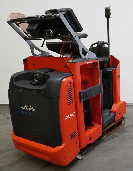 Linde P 30 C 1190 - Vetotrukki: kuva Linde P 30 C 1190 - Vetotrukki Linde P 30 C 1190 - Vetotrukki: kuva Linde P 30 C 1190 - Vetotrukki