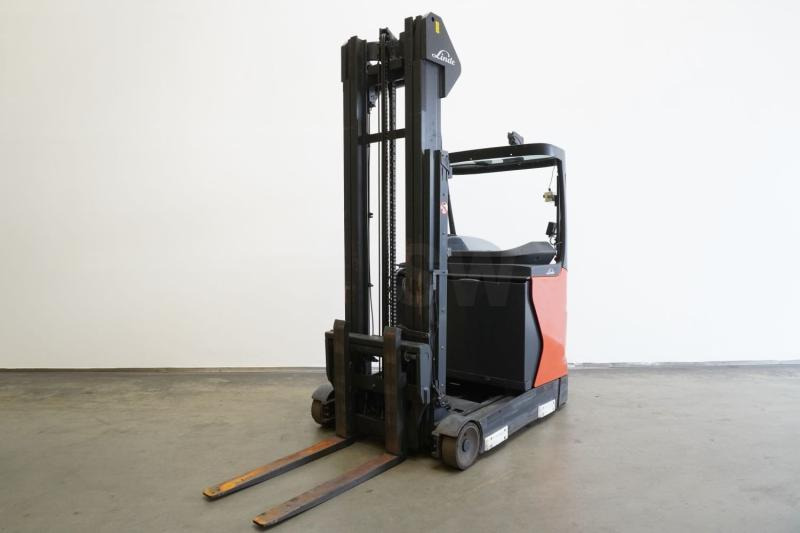 Linde R 16 1120 - Työntömastotrukki: kuva Linde R 16 1120 - Työntömastotrukki Linde R 16 1120 - Työntömastotrukki: kuva Linde R 16 1120 - Työntömastotrukki