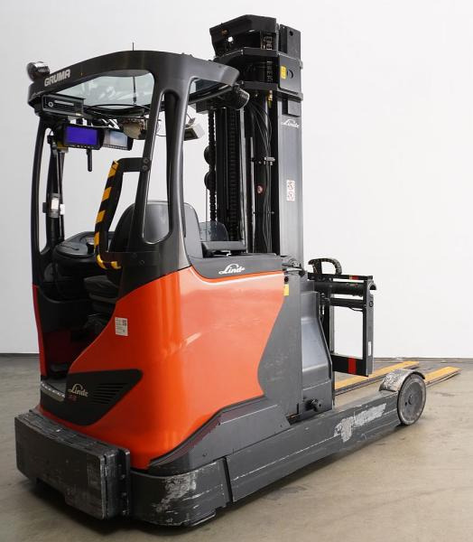 Linde R 25 1120 - Työntömastotrukki: kuva Linde R 25 1120 - Työntömastotrukki Linde R 25 1120 - Työntömastotrukki: kuva Linde R 25 1120 - Työntömastotrukki