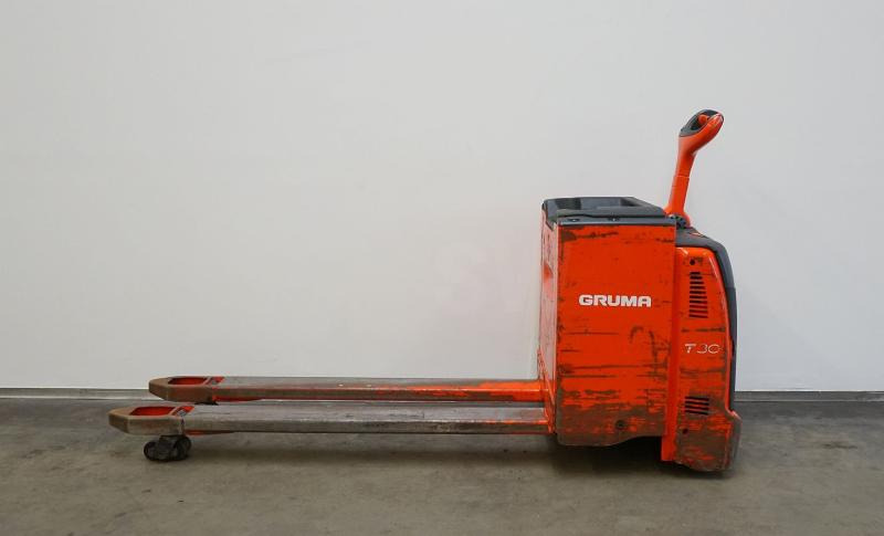 Linde T 30 131 - Haarukkavaunu: kuva Linde T 30 131 - Haarukkavaunu Linde T 30 131 - Haarukkavaunu: kuva Linde T 30 131 - Haarukkavaunu