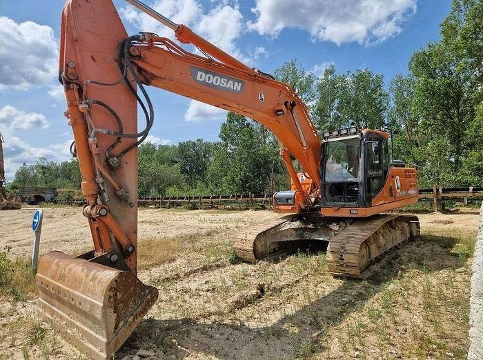 Doosan DX255 LC-3 - Telakaivukone: kuva Doosan DX255 LC-3 - Telakaivukone Doosan DX255 LC-3 - Telakaivukone: kuva Doosan DX255 LC-3 - Telakaivukone