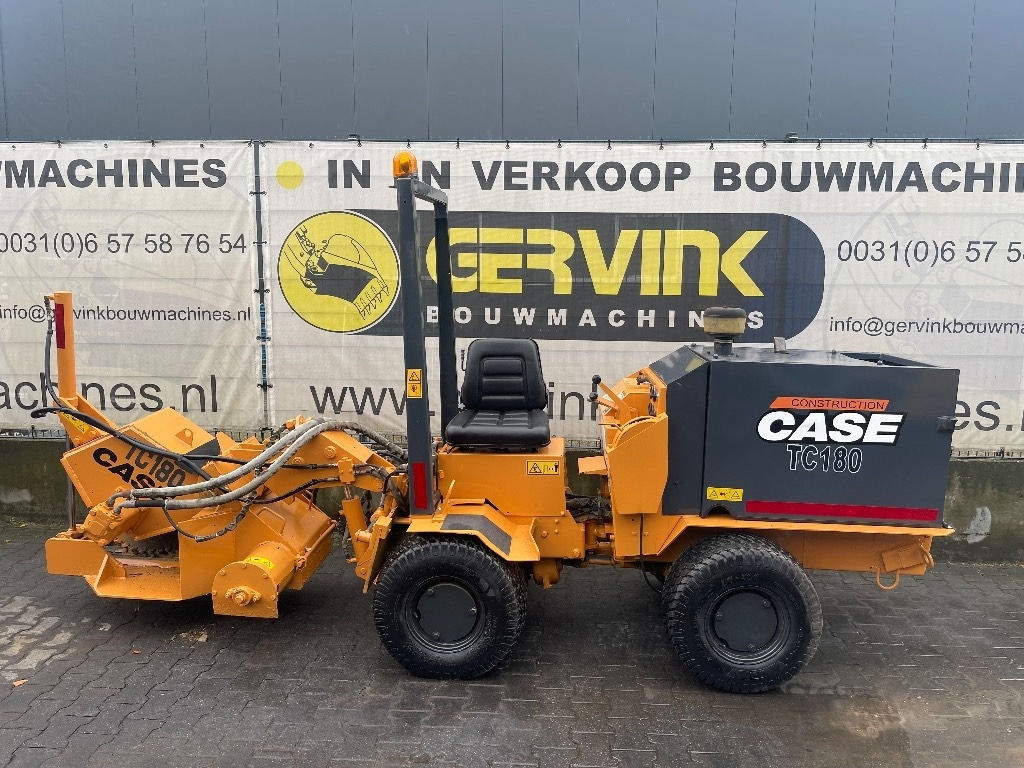 Case TC 180 - Asfalttijyrsimen: kuva Case TC 180 - Asfalttijyrsimen Case TC 180 - Asfalttijyrsimen: kuva Case TC 180 - Asfalttijyrsimen