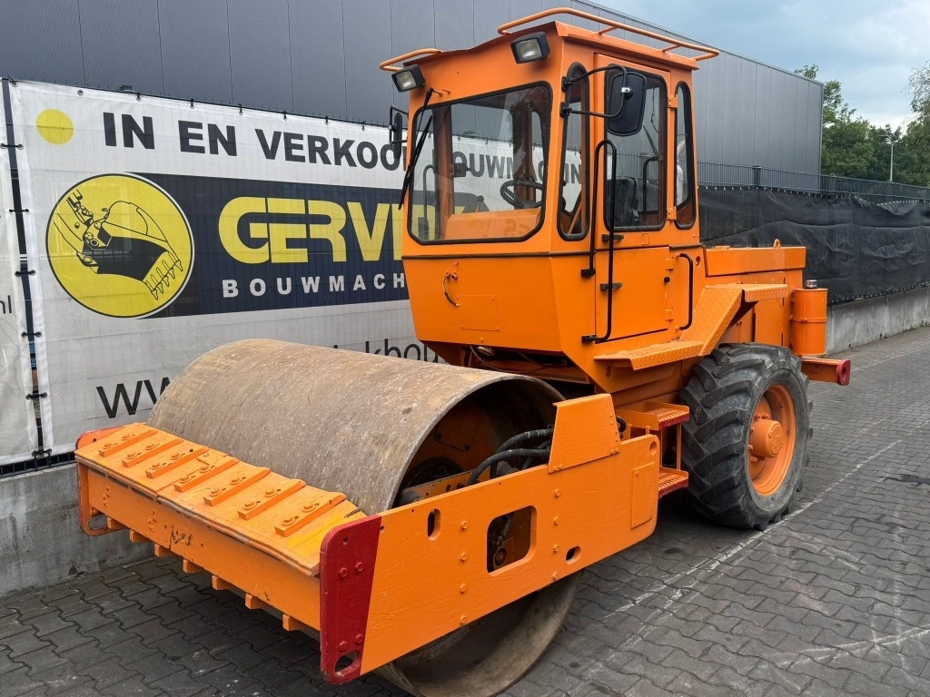 Hamm 2310SSD - Tiivistyskone: kuva Hamm 2310SSD - Tiivistyskone Hamm 2310SSD - Tiivistyskone: kuva Hamm 2310SSD - Tiivistyskone