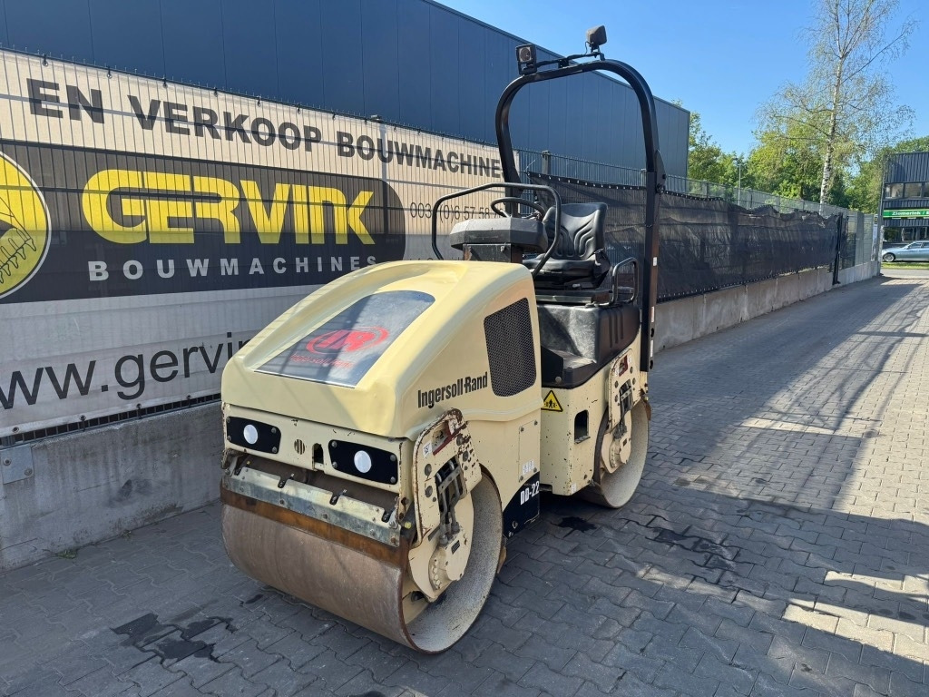 Ingersoll Rand DD22 - Tiejyrä: kuva Ingersoll Rand DD22 - Tiejyrä Ingersoll Rand DD22 - Tiejyrä: kuva Ingersoll Rand DD22 - Tiejyrä