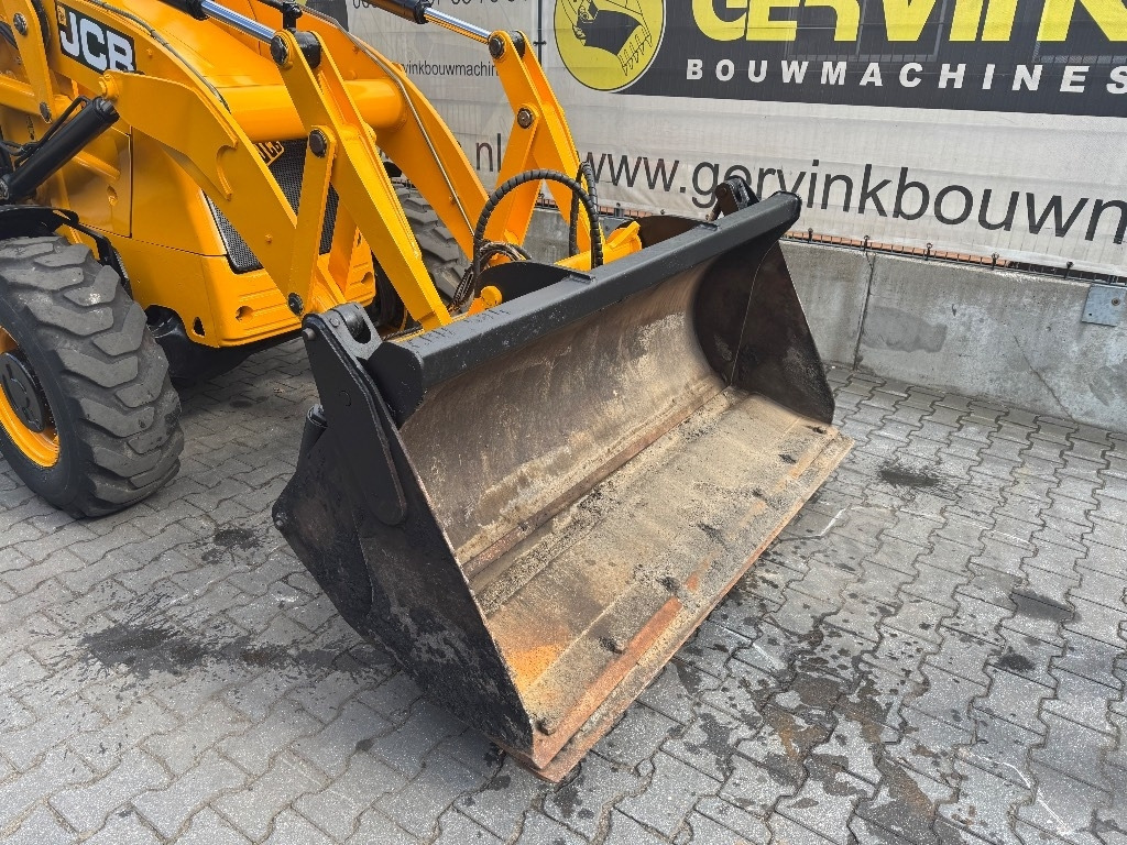 JCB 2 CX - Kaivuri-trukki: kuva JCB 2 CX - Kaivuri-trukki JCB 2 CX - Kaivuri-trukki: kuva JCB 2 CX - Kaivuri-trukki