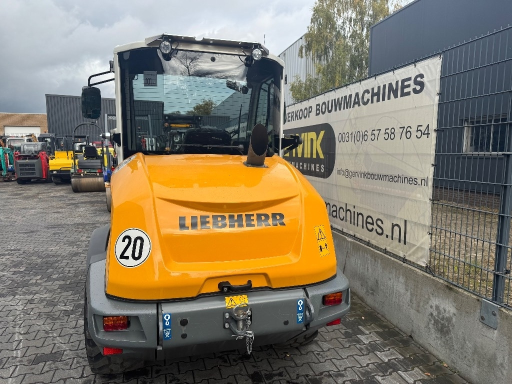 Liebherr L506 C - Pyöräkuormaaja: kuva Liebherr L506 C - Pyöräkuormaaja Liebherr L506 C - Pyöräkuormaaja: kuva Liebherr L506 C - Pyöräkuormaaja