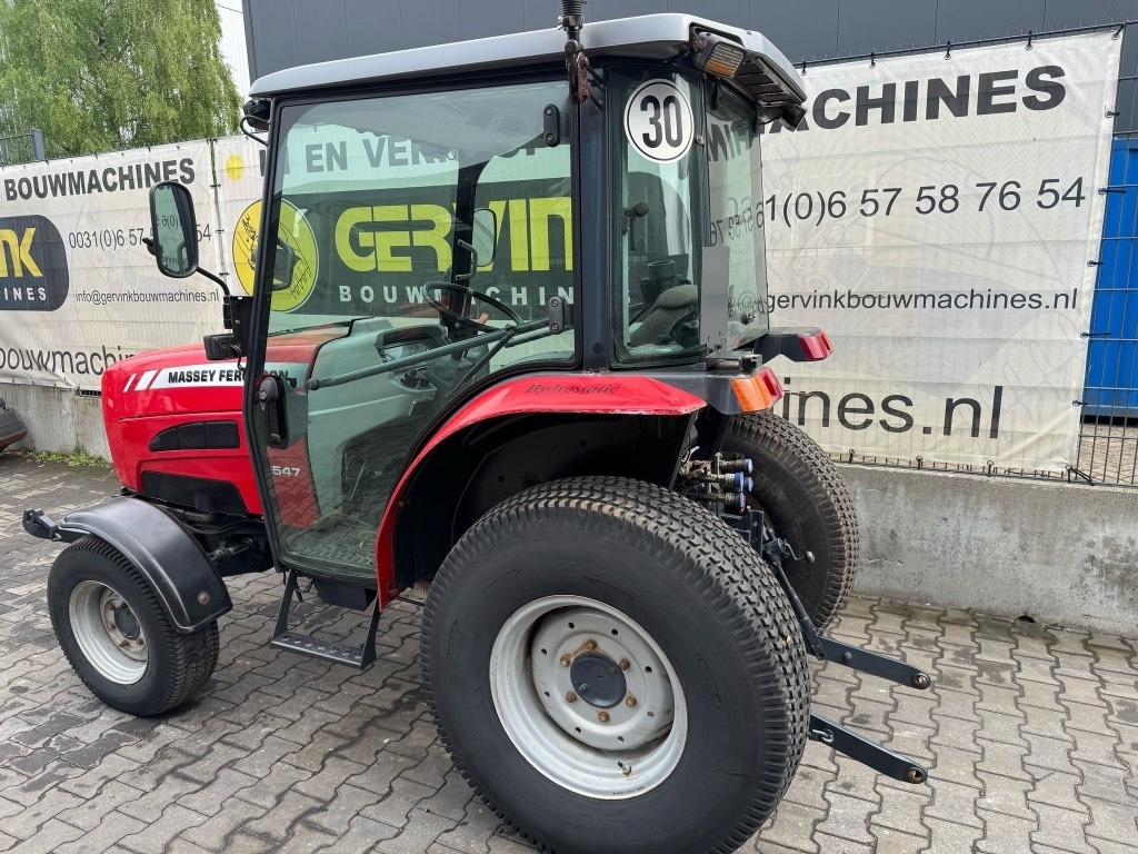 Massey Ferguson 1547 - Traktori: kuva Massey Ferguson 1547 - Traktori Massey Ferguson 1547 - Traktori: kuva Massey Ferguson 1547 - Traktori
