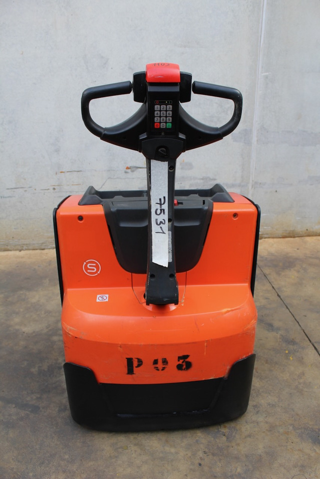 BT LWE 200 - Haarukkavaunu: kuva BT LWE 200 - Haarukkavaunu BT LWE 200 - Haarukkavaunu: kuva BT LWE 200 - Haarukkavaunu