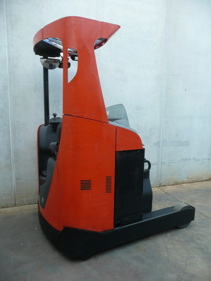 BT RRE 250 CC - Työntömastotrukki: kuva BT RRE 250 CC - Työntömastotrukki BT RRE 250 CC - Työntömastotrukki: kuva BT RRE 250 CC - Työntömastotrukki
