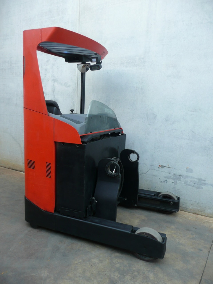 BT RRE 250 CC - Työntömastotrukki: kuva BT RRE 250 CC - Työntömastotrukki BT RRE 250 CC - Työntömastotrukki: kuva BT RRE 250 CC - Työntömastotrukki