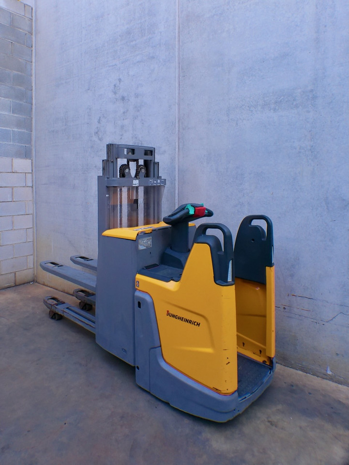 Jungheinrich ERD 220 290 DT - Pinoamistrukki: kuva Jungheinrich ERD 220 290 DT - Pinoamistrukki Jungheinrich ERD 220 290 DT - Pinoamistrukki: kuva Jungheinrich ERD 220 290 DT - Pinoamistrukki