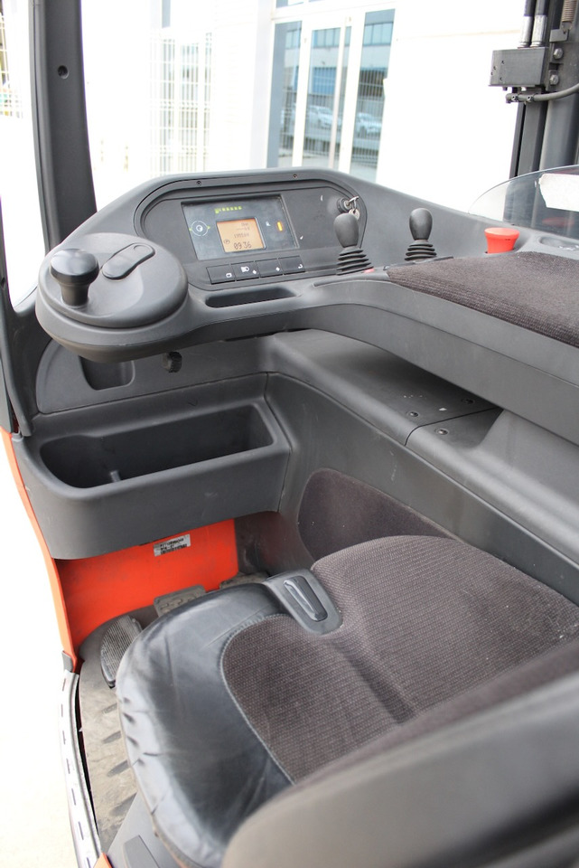 Työntömastotrukki Linde R 16: kuva Työntömastotrukki Linde R 16