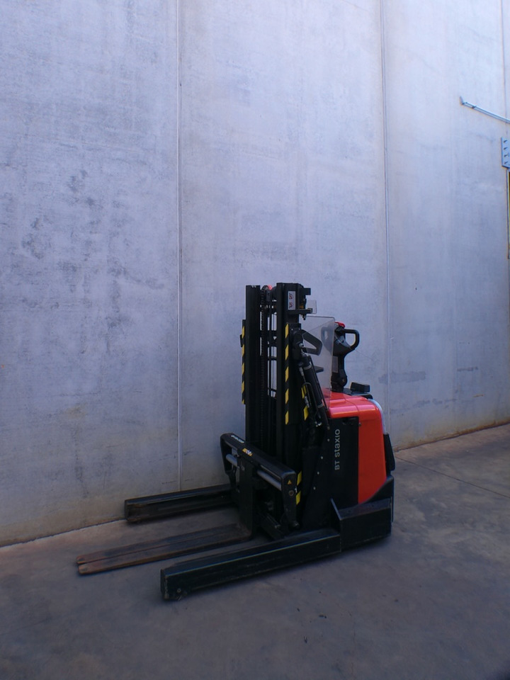 Toyota SPE 120 XR - Pinoamistrukki: kuva Toyota SPE 120 XR - Pinoamistrukki Toyota SPE 120 XR - Pinoamistrukki: kuva Toyota SPE 120 XR - Pinoamistrukki