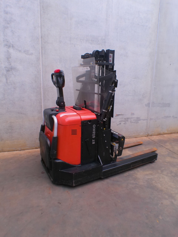 Toyota SPE 120 XR - Pinoamistrukki: kuva Toyota SPE 120 XR - Pinoamistrukki Toyota SPE 120 XR - Pinoamistrukki: kuva Toyota SPE 120 XR - Pinoamistrukki