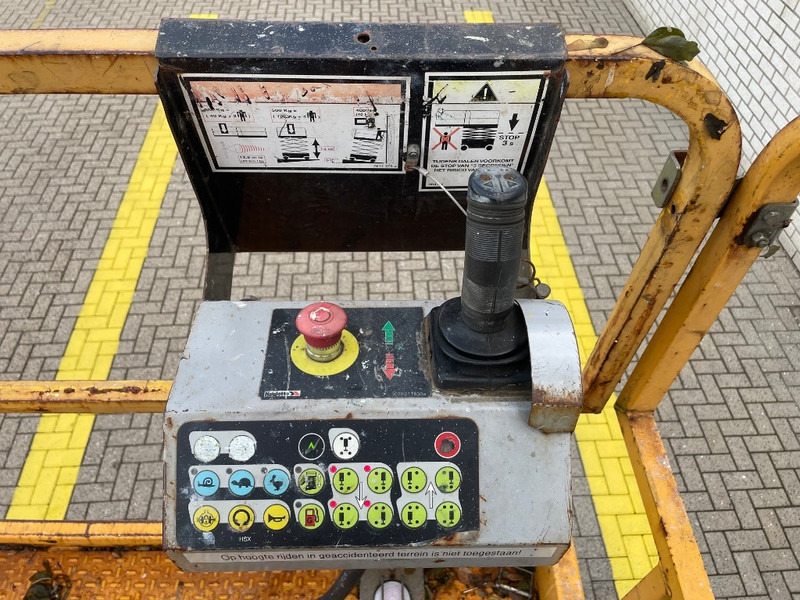 Haulotte H 15 SX - Saksilava: kuva Haulotte H 15 SX - Saksilava Haulotte H 15 SX - Saksilava: kuva Haulotte H 15 SX - Saksilava