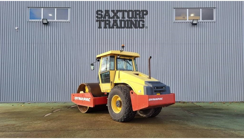 Dynapac CA302D, Vält - Jyrä: kuva Dynapac CA302D, Vält - Jyrä Dynapac CA302D, Vält - Jyrä: kuva Dynapac CA302D, Vält - Jyrä