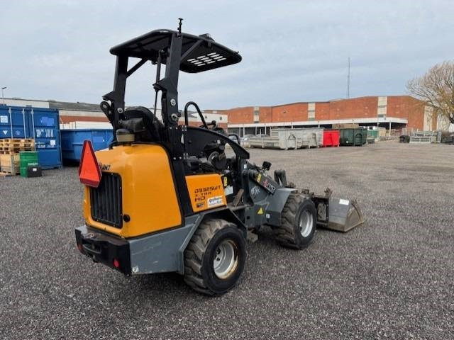 Giant D 332 SWT X-TRA - Liukuohjattu telakuormaaja: kuva Giant D 332 SWT X-TRA - Liukuohjattu telakuormaaja Giant D 332 SWT X-TRA - Liukuohjattu telakuormaaja: kuva Giant D 332 SWT X-TRA - Liukuohjattu telakuormaaja