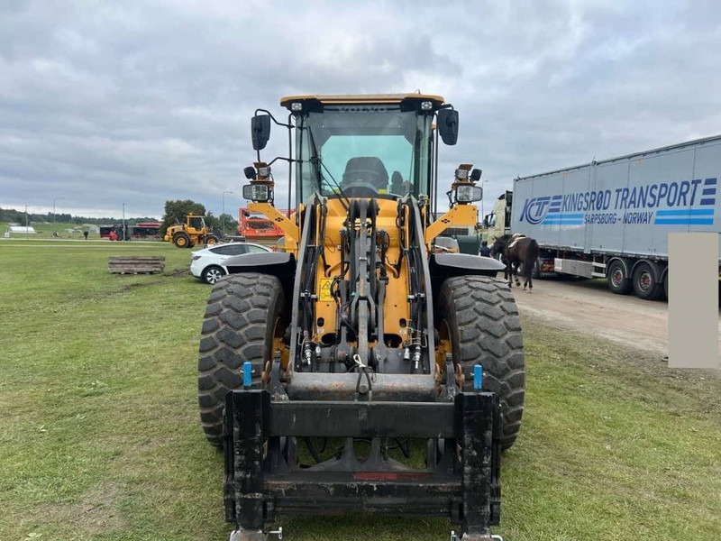 Volvo L 60 H - Pyöräkuormaaja: kuva Volvo L 60 H - Pyöräkuormaaja Volvo L 60 H - Pyöräkuormaaja: kuva Volvo L 60 H - Pyöräkuormaaja