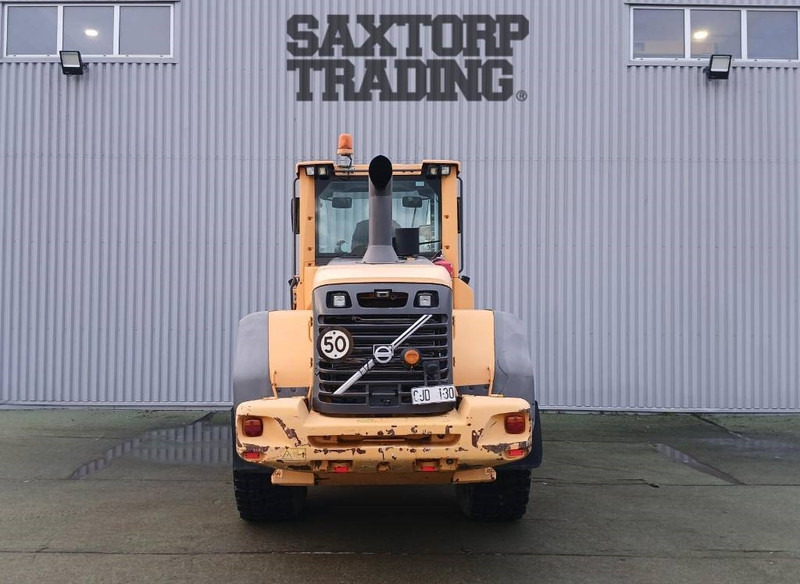 Volvo L70 F, Hjullastare - Pyöräkuormaaja: kuva Volvo L70 F, Hjullastare - Pyöräkuormaaja Volvo L70 F, Hjullastare - Pyöräkuormaaja: kuva Volvo L70 F, Hjullastare - Pyöräkuormaaja