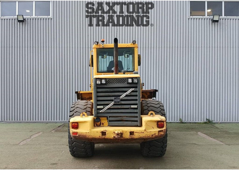 Volvo L90 D, Hjullastare - Pyöräkuormaaja: kuva Volvo L90 D, Hjullastare - Pyöräkuormaaja Volvo L90 D, Hjullastare - Pyöräkuormaaja: kuva Volvo L90 D, Hjullastare - Pyöräkuormaaja