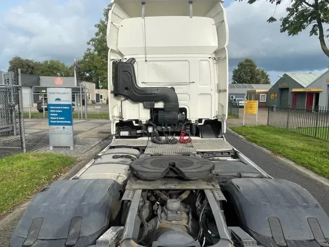Vetopöytäauto DAF CF 400 FT CF 400 Spacecab tractor head: kuva Vetopöytäauto DAF CF 400 FT CF 400 Spacecab tractor head