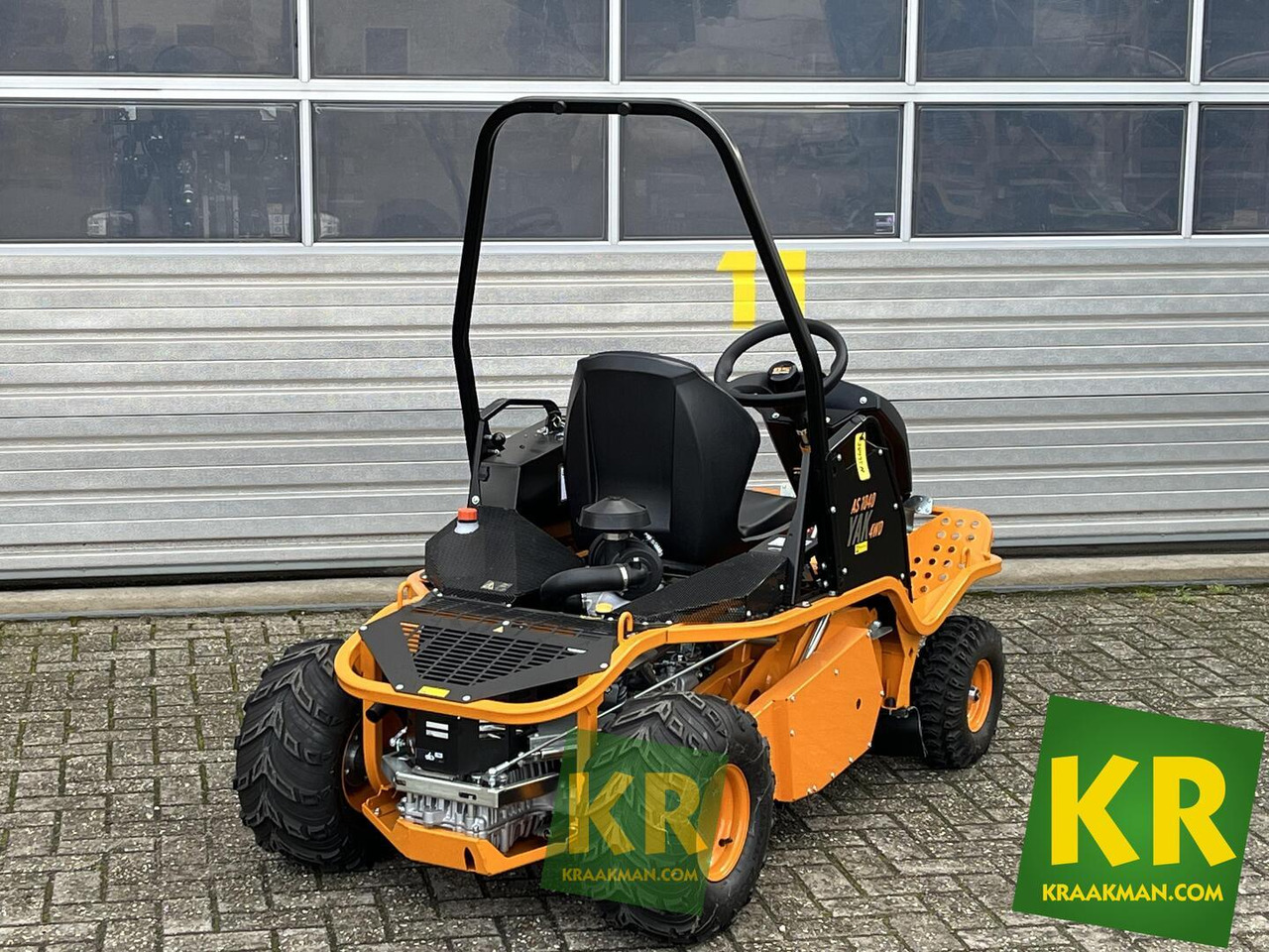1040 YAK 4WD AS Motor - Niittokone: kuva 1040 YAK 4WD AS Motor - Niittokone 1040 YAK 4WD AS Motor - Niittokone: kuva 1040 YAK 4WD AS Motor - Niittokone