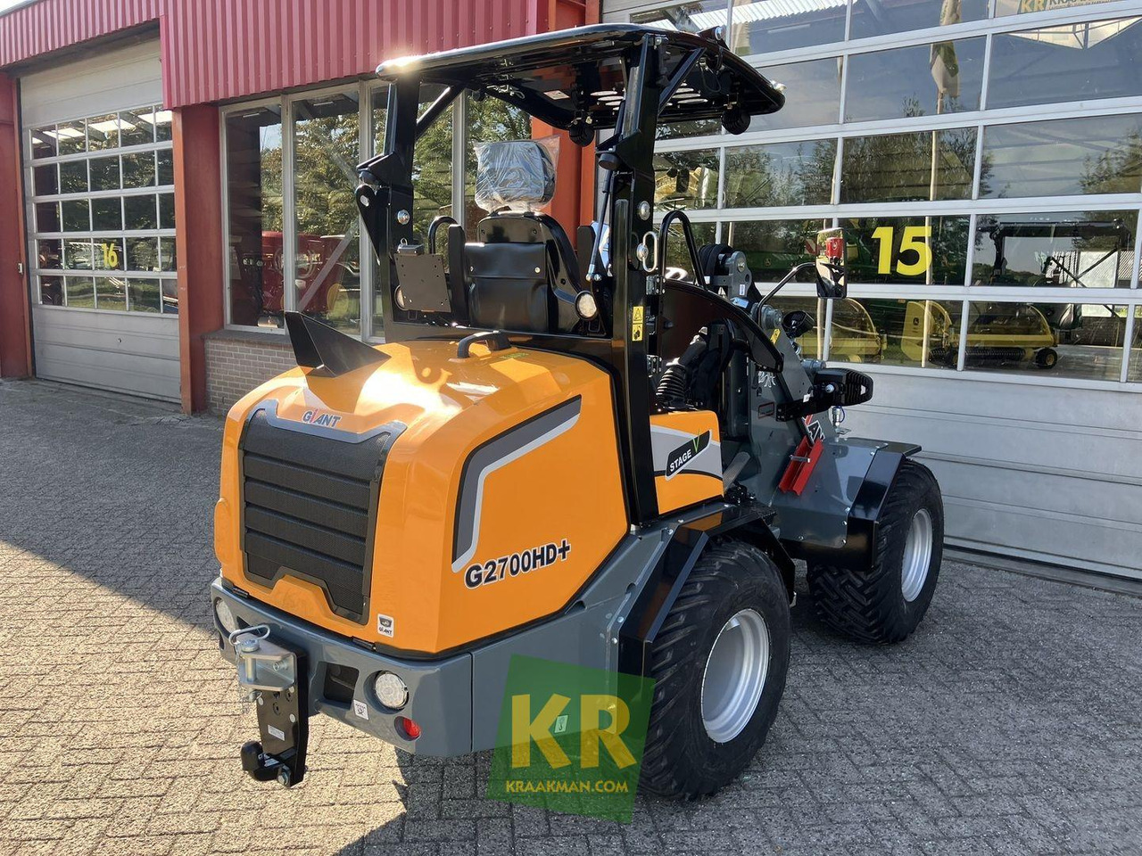G2700 HD+ Giant  - Pienkuormaaja: kuva G2700 HD+ Giant  - Pienkuormaaja G2700 HD+ Giant  - Pienkuormaaja: kuva G2700 HD+ Giant  - Pienkuormaaja
