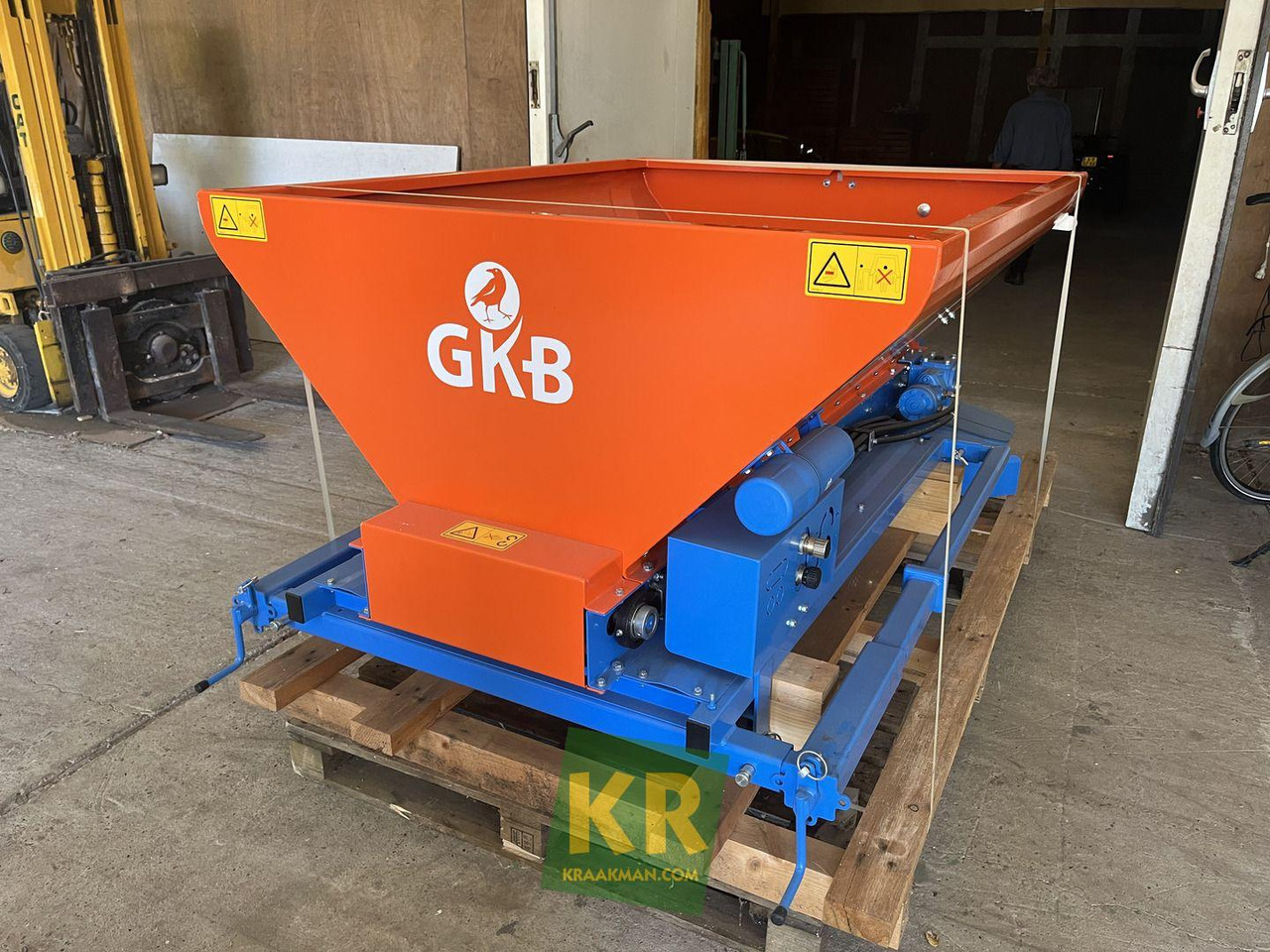 GKB Sandspreader - Hiekoitin: kuva GKB Sandspreader - Hiekoitin GKB Sandspreader - Hiekoitin: kuva GKB Sandspreader - Hiekoitin
