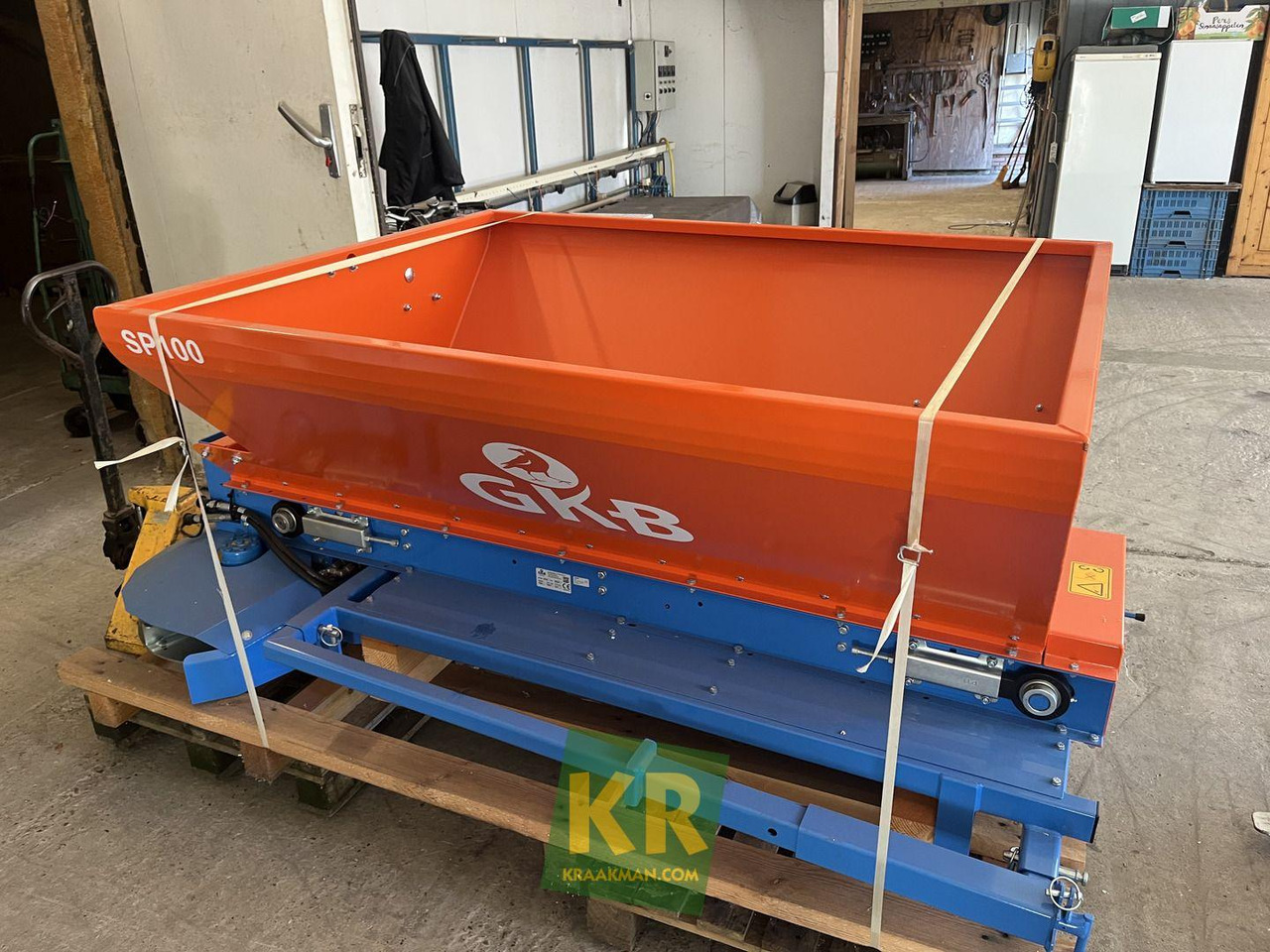 GKB Sandspreader - Hiekoitin: kuva GKB Sandspreader - Hiekoitin GKB Sandspreader - Hiekoitin: kuva GKB Sandspreader - Hiekoitin