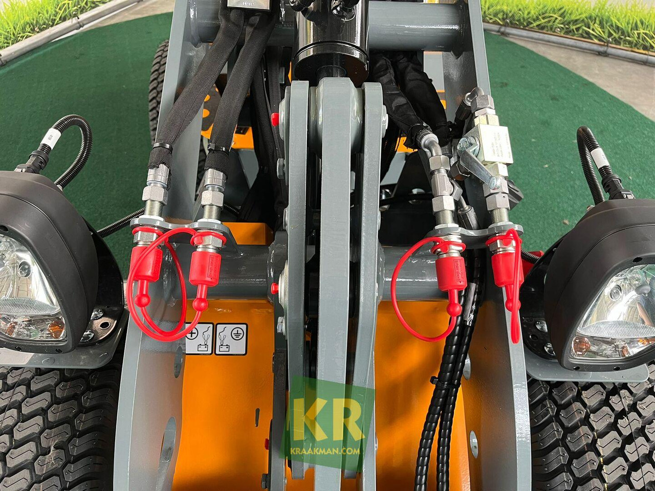 Giant G1200  - Pienkuormaaja: kuva Giant G1200  - Pienkuormaaja Giant G1200  - Pienkuormaaja: kuva Giant G1200  - Pienkuormaaja