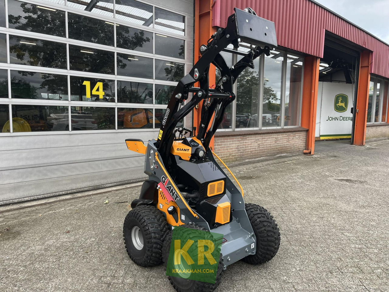 Giant Overig - Liukuohjattu kuormaaja: kuva Giant Overig - Liukuohjattu kuormaaja Giant Overig - Liukuohjattu kuormaaja: kuva Giant Overig - Liukuohjattu kuormaaja