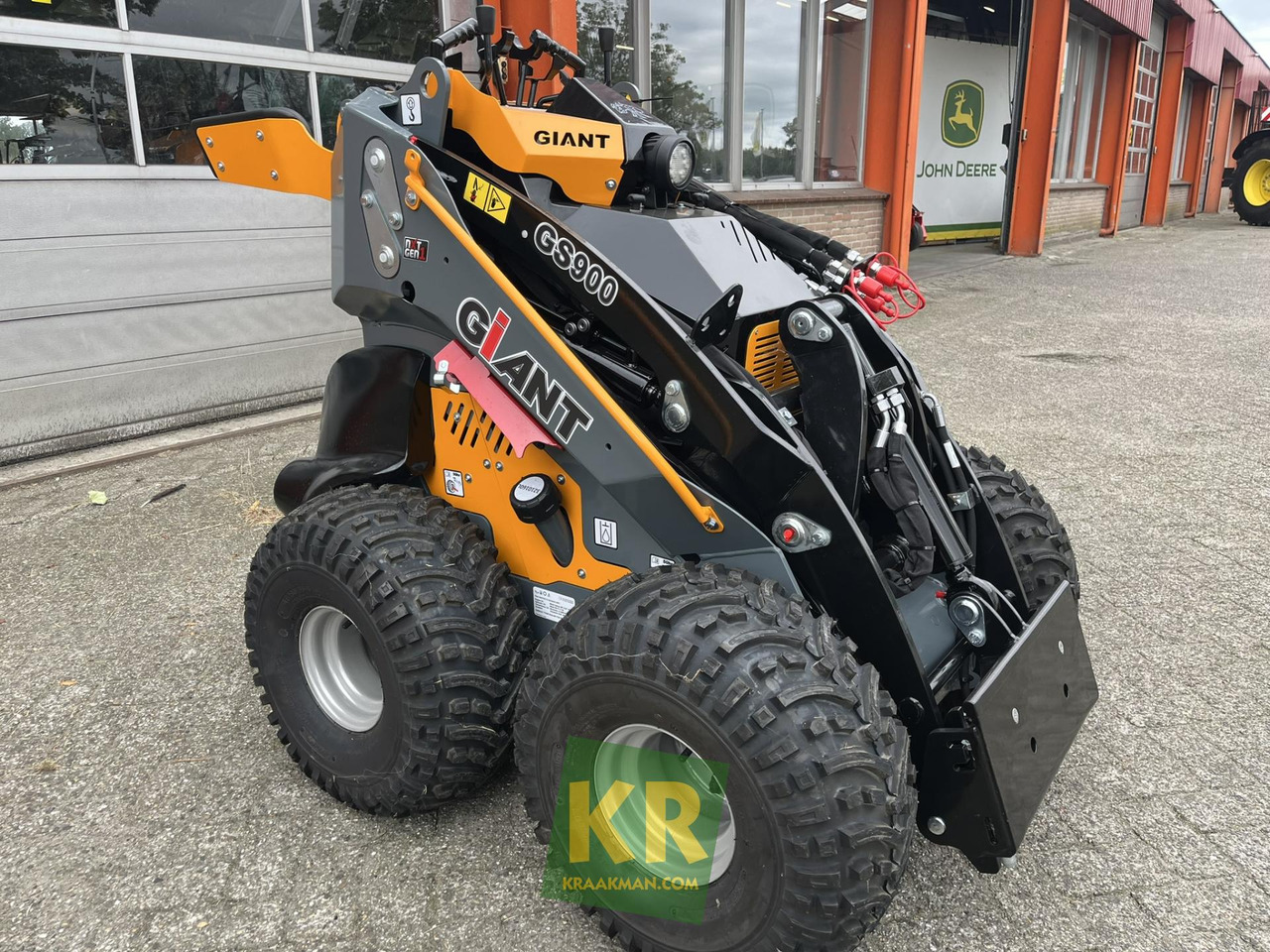 Giant Overig - Liukuohjattu kuormaaja: kuva Giant Overig - Liukuohjattu kuormaaja Giant Overig - Liukuohjattu kuormaaja: kuva Giant Overig - Liukuohjattu kuormaaja