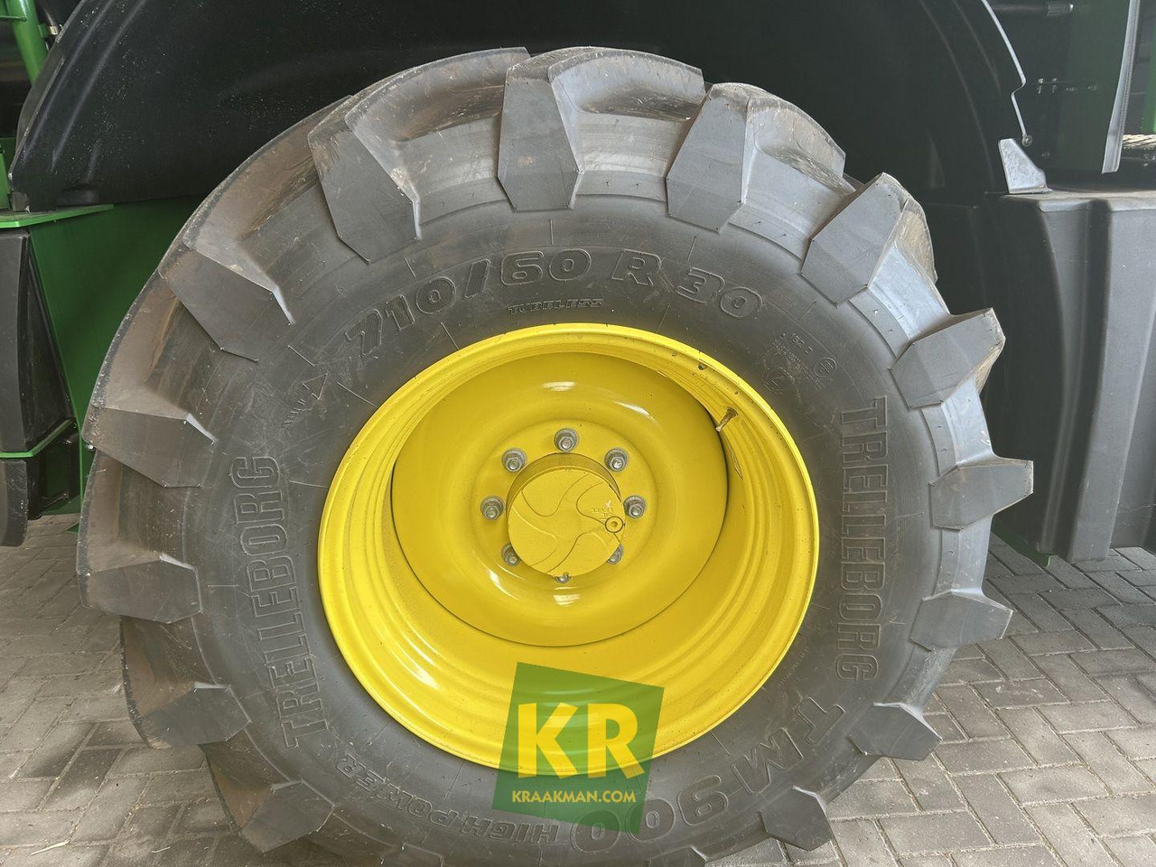 John Deere 8400 - Itsekulkeva silppuri: kuva John Deere 8400 - Itsekulkeva silppuri John Deere 8400 - Itsekulkeva silppuri: kuva John Deere 8400 - Itsekulkeva silppuri
