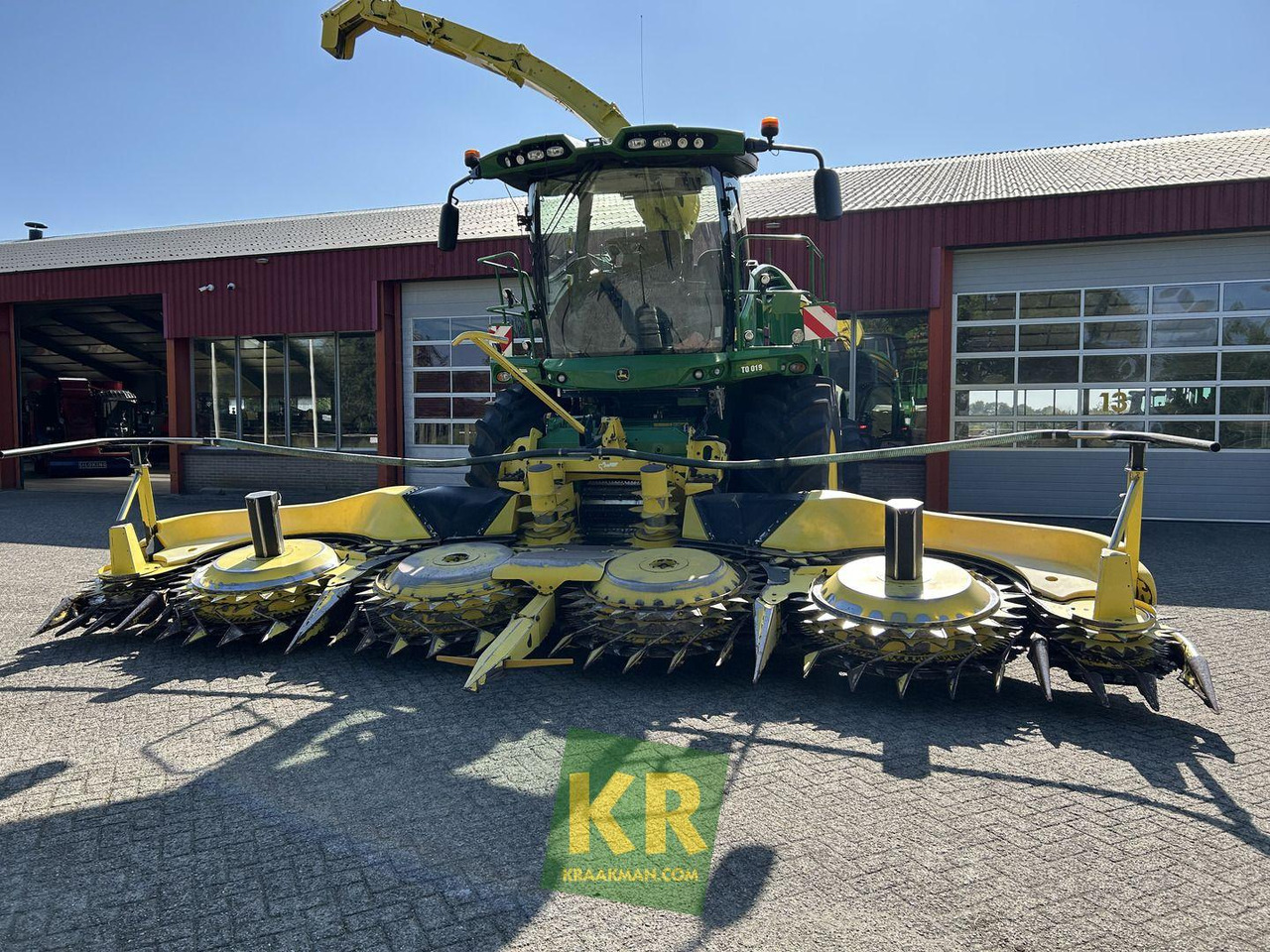 John Deere 8500 - Itsekulkeva silppuri: kuva John Deere 8500 - Itsekulkeva silppuri John Deere 8500 - Itsekulkeva silppuri: kuva John Deere 8500 - Itsekulkeva silppuri