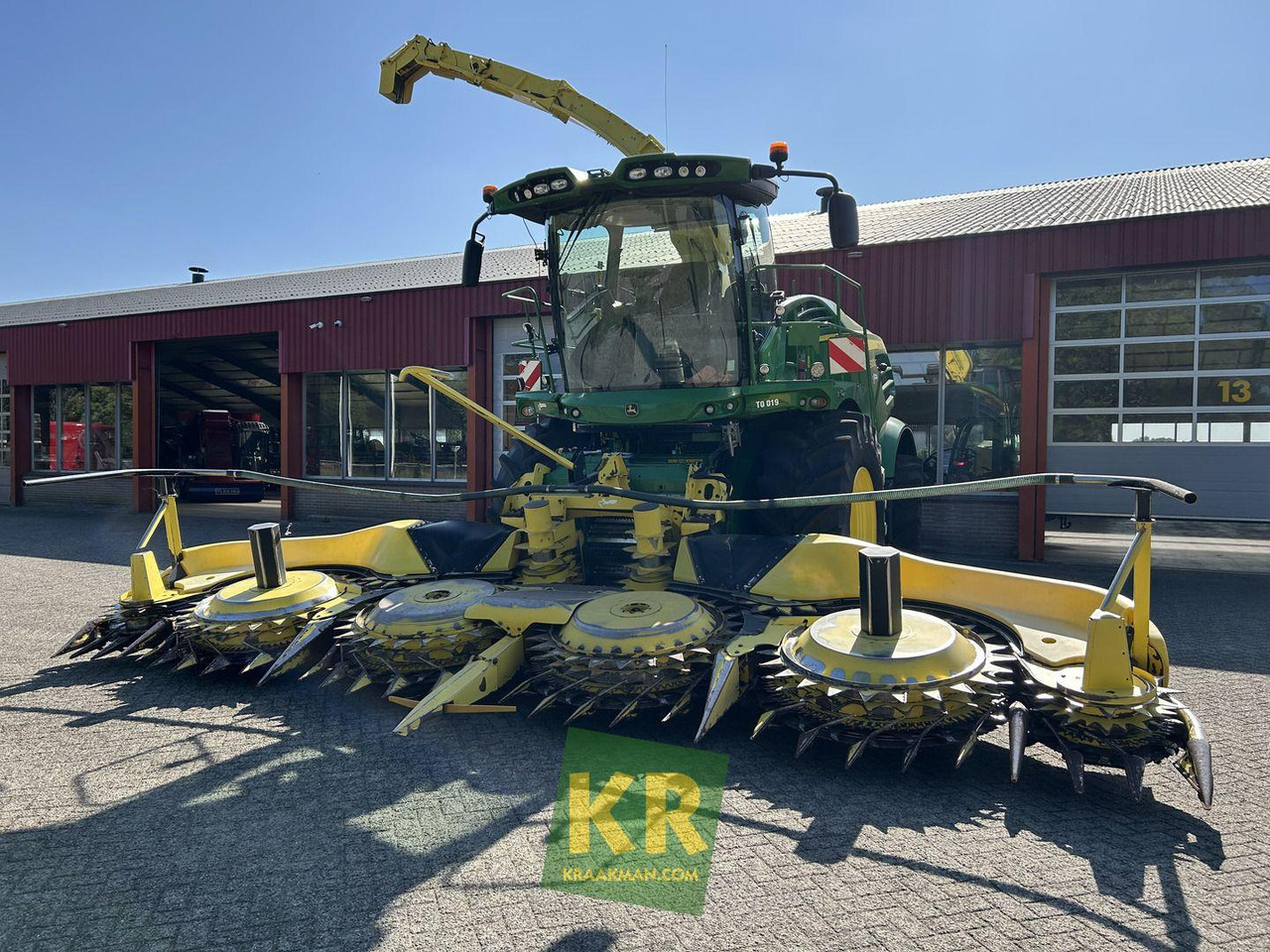 John Deere 8500 - Itsekulkeva silppuri: kuva John Deere 8500 - Itsekulkeva silppuri John Deere 8500 - Itsekulkeva silppuri: kuva John Deere 8500 - Itsekulkeva silppuri
