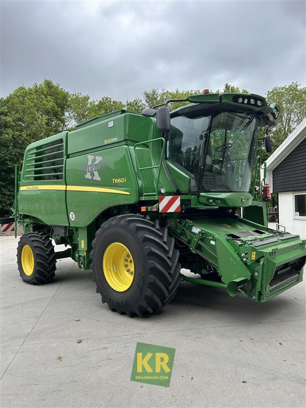John Deere T660 - Leikkuupuimuri: kuva John Deere T660 - Leikkuupuimuri John Deere T660 - Leikkuupuimuri: kuva John Deere T660 - Leikkuupuimuri