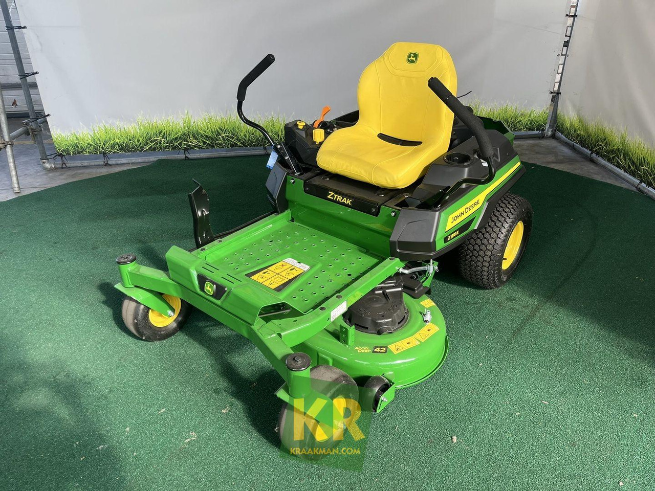 John Deere Z315E Zeroturn maaier - Ruohonleikkuri: kuva John Deere Z315E Zeroturn maaier - Ruohonleikkuri John Deere Z315E Zeroturn maaier - Ruohonleikkuri: kuva John Deere Z315E Zeroturn maaier - Ruohonleikkuri
