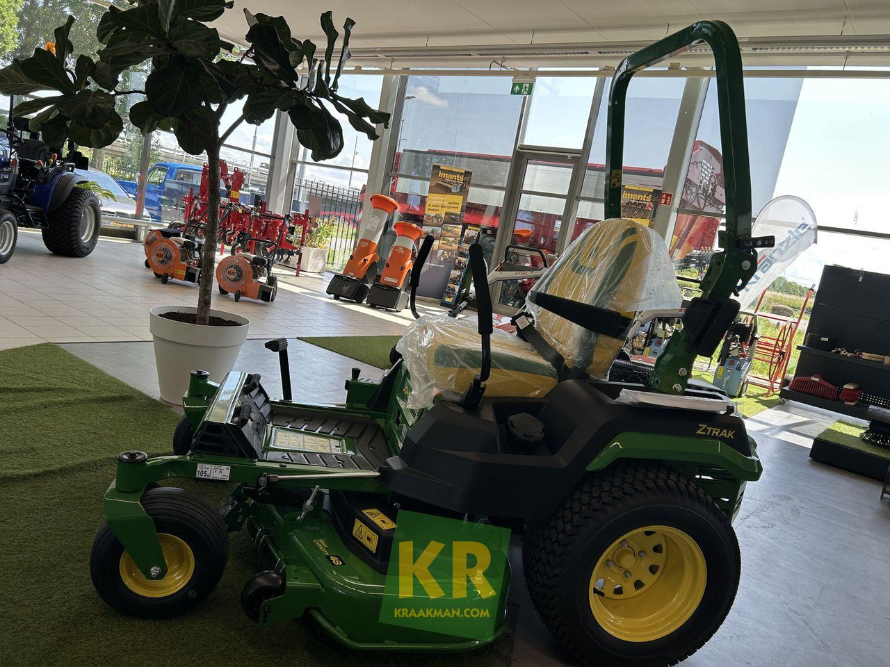 John Deere Z545R - Ruohonleikkuri: kuva John Deere Z545R - Ruohonleikkuri John Deere Z545R - Ruohonleikkuri: kuva John Deere Z545R - Ruohonleikkuri