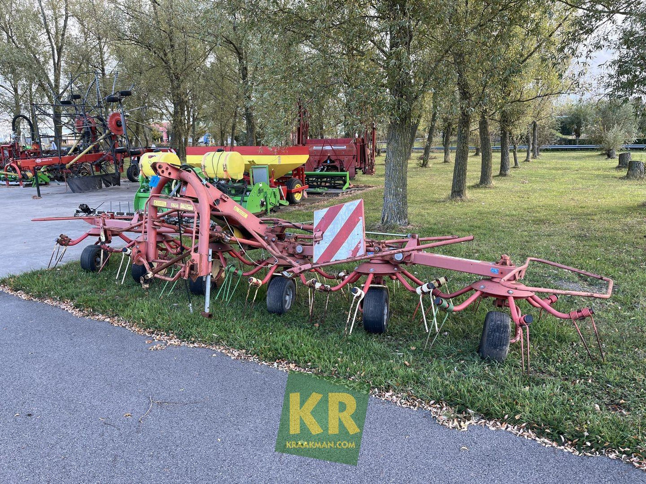 Krone KW 6.40/6 schudder - Pöyhin: kuva Krone KW 6.40/6 schudder - Pöyhin Krone KW 6.40/6 schudder - Pöyhin: kuva Krone KW 6.40/6 schudder - Pöyhin